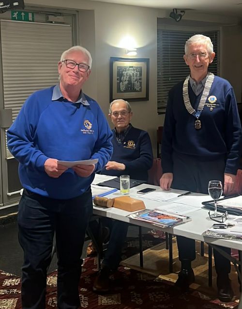 Lion Tony receiving his award for 20 years service